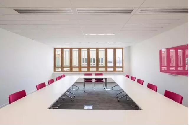 <a href=http://www.cm-biz.cn/bangonganli/ target=_blank class=infotextkey>合肥辦公室設(shè)計(jì)</a>